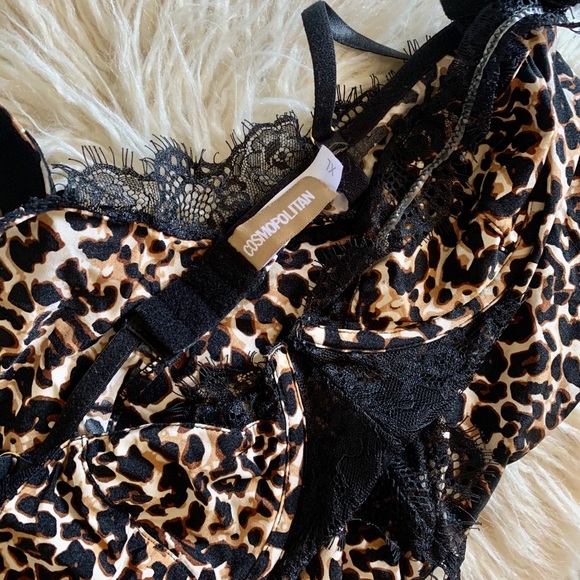 ✨ SOLD Cheetah Lace Bodysuit - Picture 5 of 6